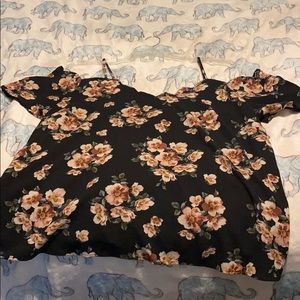 Floral Print Cold shoulder top